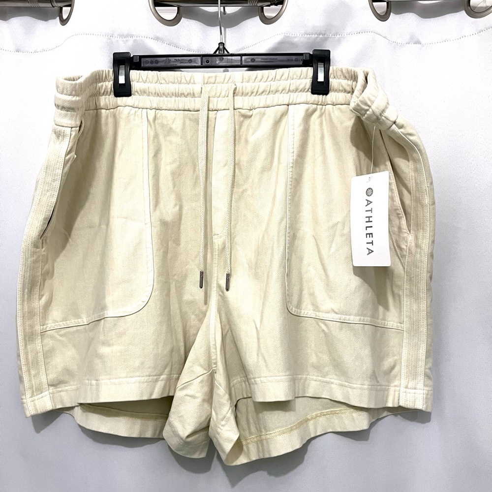 NWT Athleta Soft Denim Beige Shorts size 24